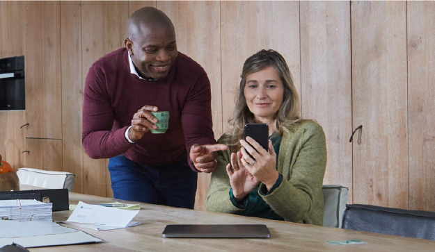 Helpvideo legt uit hoe u adresgegevens wijzigt via de ABN AMRO app